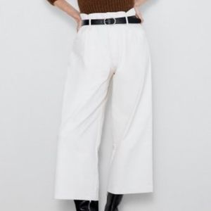 Zara White Wide Leg Jeans with belt